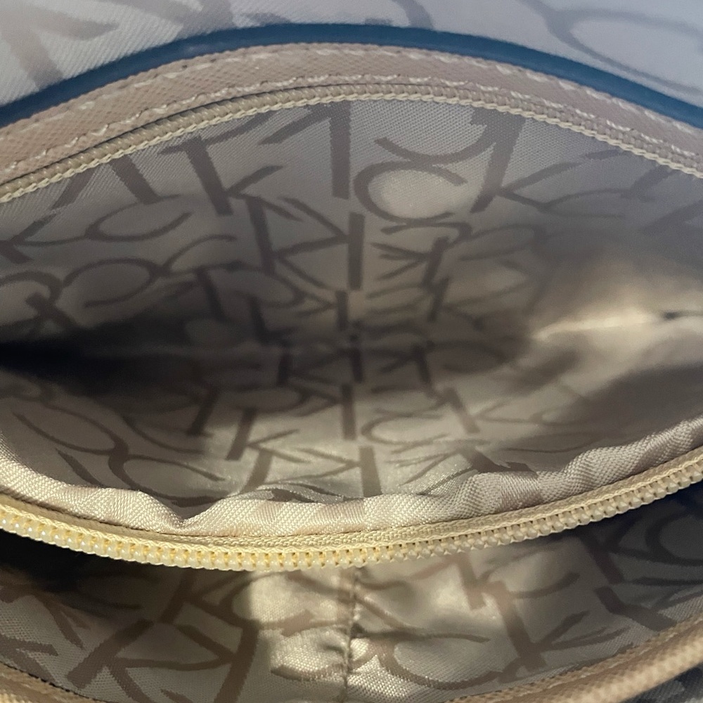 Calvin Klein Cream & Tan Logo-Print Crossbody Bag - Picture 10 of 12